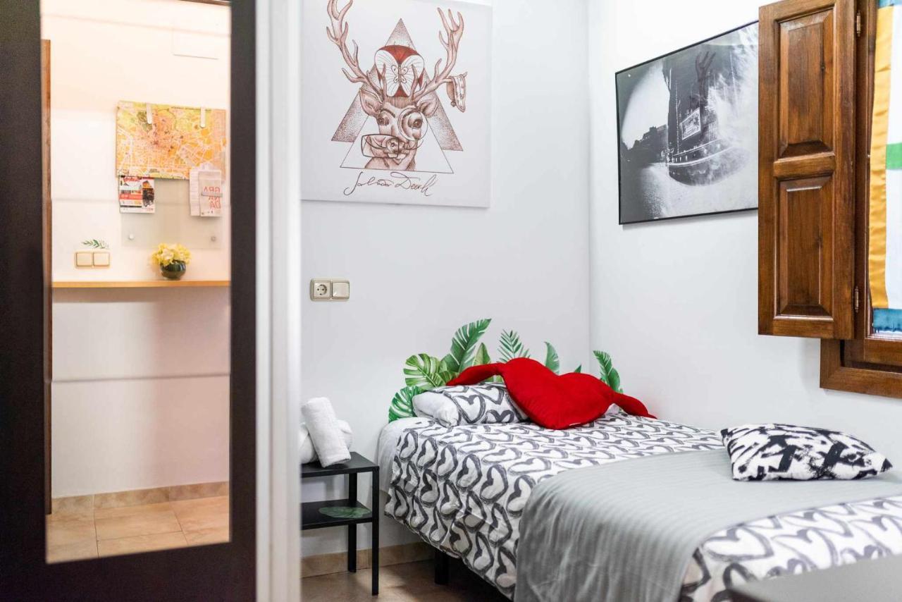 Comodo Y Moderno Apartamento Centro Granada Luaran gambar