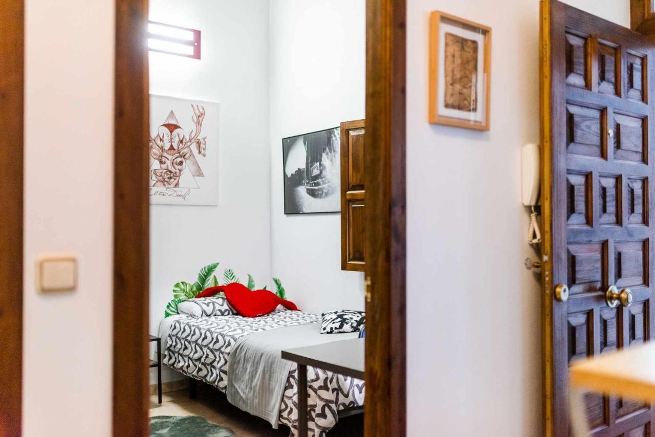 Comodo Y Moderno Apartamento Centro Granada Luaran gambar