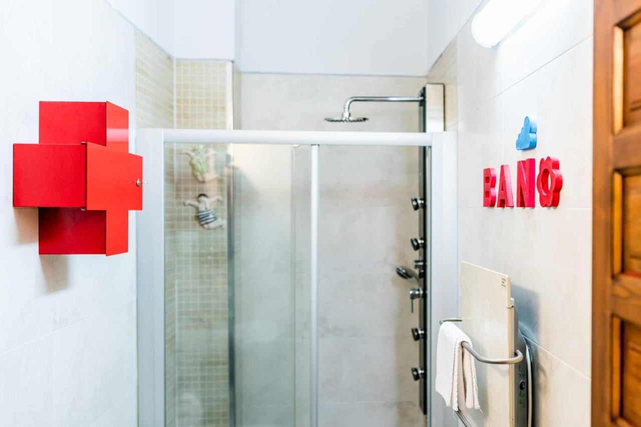 Comodo Y Moderno Apartamento Centro Granada Luaran gambar