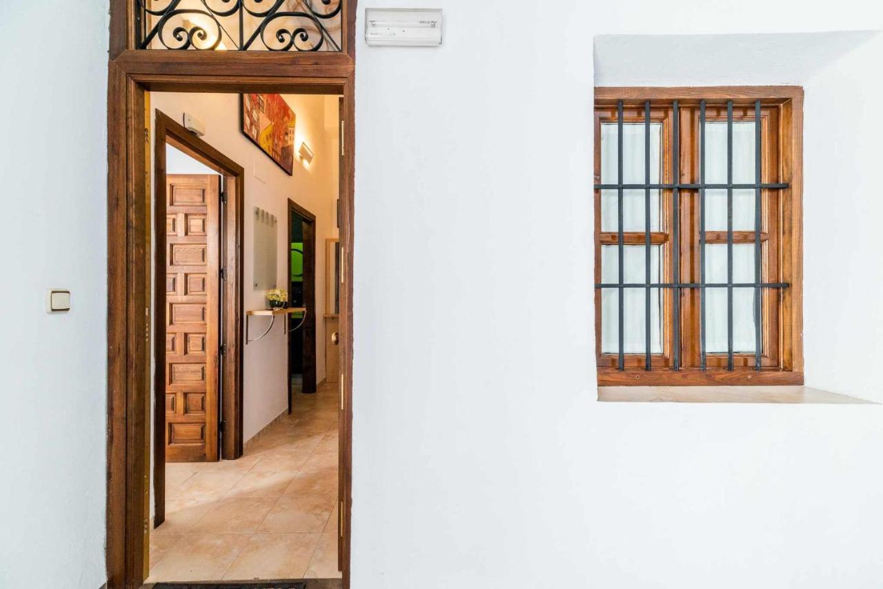 Comodo Y Moderno Apartamento Centro Granada Luaran gambar