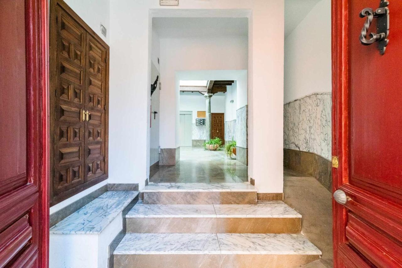 Comodo Y Moderno Apartamento Centro Granada Luaran gambar