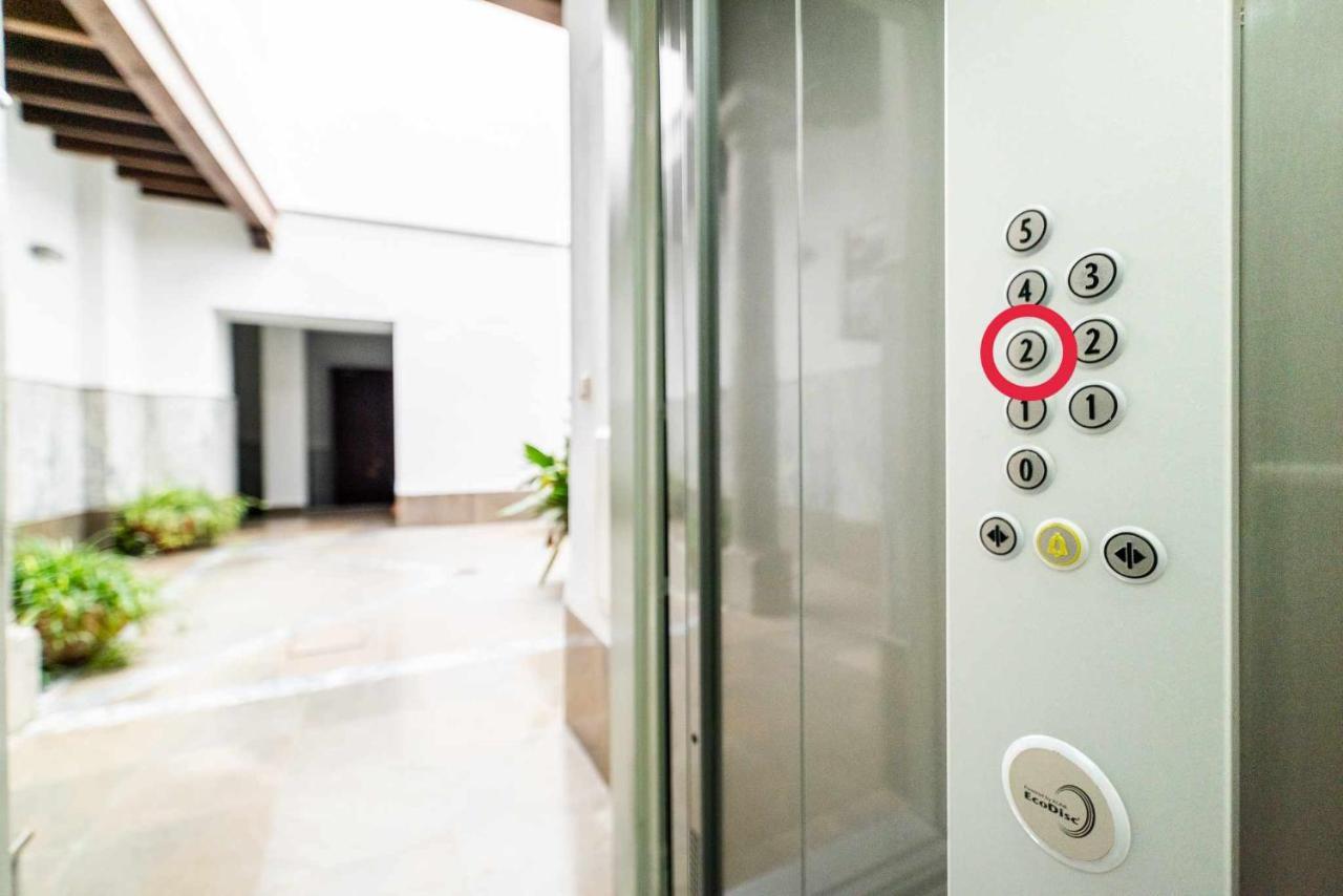 Comodo Y Moderno Apartamento Centro Granada Luaran gambar